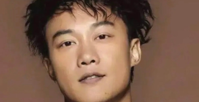 陈奕迅旧金山演出惹争议，工作人员疑似性骚扰，车内侵犯女志愿者_腾讯新闻