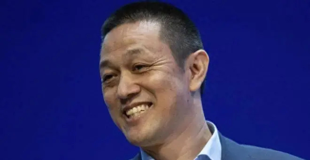 蔚来李斌：现在全网教我做CEO 但我从上大学开始创业就挣钱了_腾讯新闻