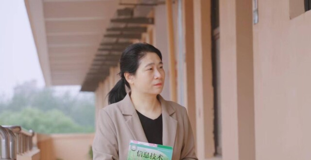 李康：27年坚守，用爱托举听障孩子的梦想_腾讯新闻