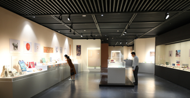 帮你“把博物馆带回家”！全国文创产品推介展亮相深博_腾讯新闻