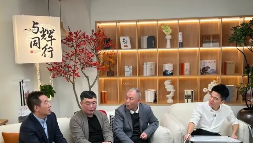 4小时狂卖1785万！董宇辉凭什么斩获人民文学大奖？
