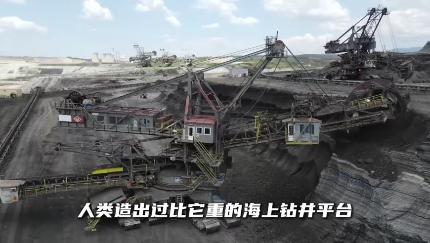 一口气讲清楚800吨的超大矿山挖掘机 利勃海尔R9800_腾讯新闻