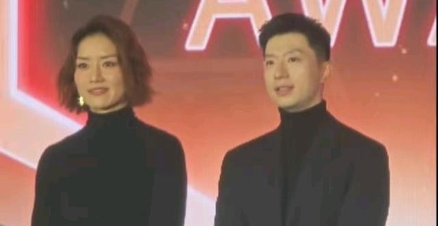 马龙太辛苦！与李娜担任晚宴主持人 谦逊回应：没有人是六边形战士_腾讯新闻