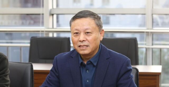 北京金属协会会长严飞一行到访兰格集团_腾讯新闻