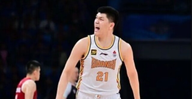 山西男篮内线刘传兴出战26分钟，8中7得到17分9篮板_腾讯新闻
