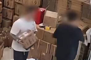 男子找货拉拉送茅台没收到货，报警后骑手称酒摔碎扔了，为何警方称无法立案？失主该如何维权？