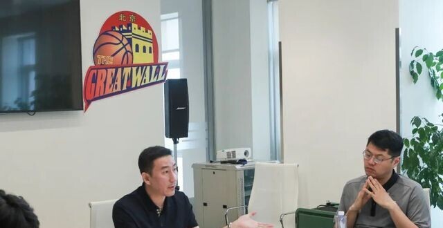 李翔担任北京女篮主教练_腾讯新闻