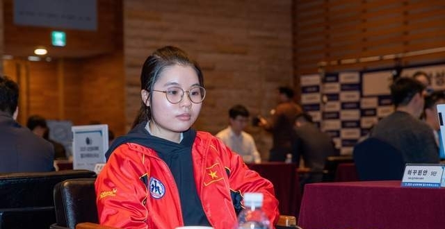 越南首位出战世界围棋大赛的何琼英：“能对局本身就无比幸福”_腾讯新闻