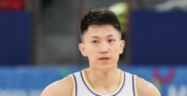 人物 | 刘晓宇完成CBA第600场感慨良多 尽最大能力帮助球队_腾讯新闻