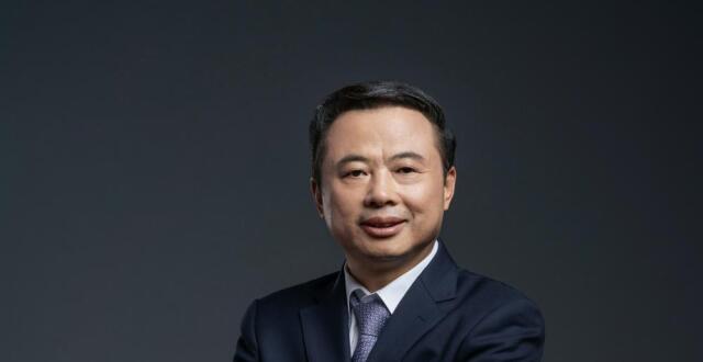 两会时间|全国人大代表、天能集团董事长张天任：推动示范城市群扩容 加快氢能行业相关标准制定_腾讯新闻