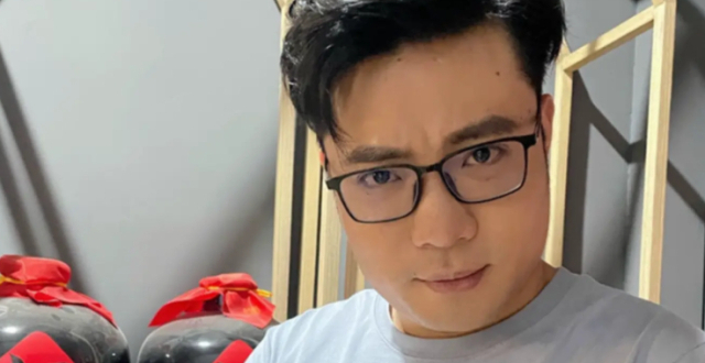 大司马突然开启直播，并透露复播时间，首播邀请小团团一起来玩_腾讯新闻