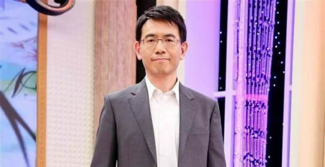 刘宝杰力挺中天新闻台，怒批NCC像东厂，爆气喊“告死他们！”_腾讯新闻