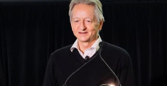 深度｜AI 教父 Geoffrey Hinton：数字智能会取代生物智能么？_腾讯新闻