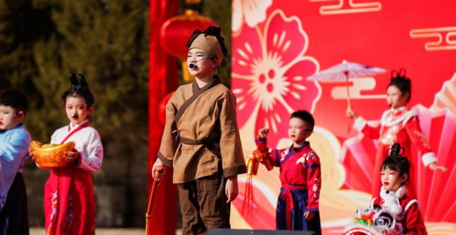 宁夏中卫乡村春晚拉开蛇年欢庆_腾讯新闻
