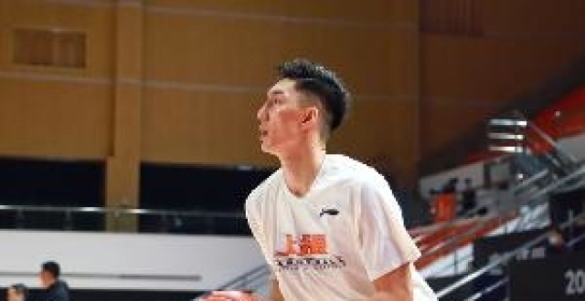 媒体人：山东男篮今天上午放假一个月 可兰白克确定离队_腾讯新闻