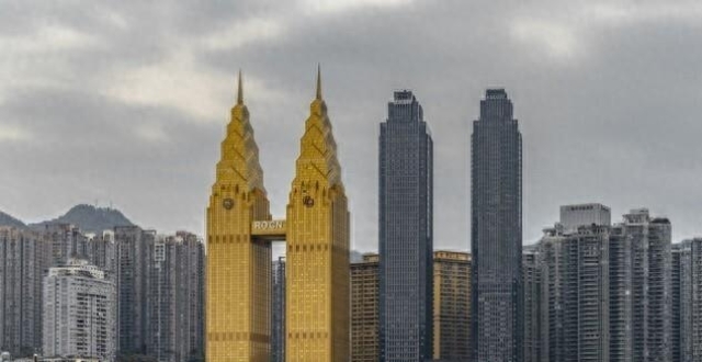 重庆楼市之无奈！新房二手房价格均降，现在买房是坑还是机会？_腾讯新闻
