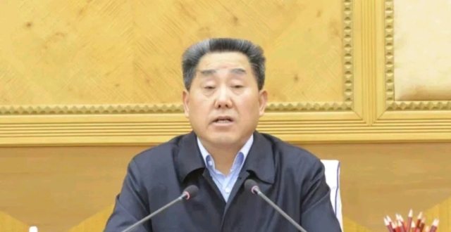 上月还在“品酒”的河南虎刘满仓落马，曾在商丘主政多年_腾讯新闻