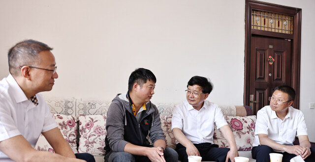 杨斌在麒麟区下访接访并调研文化遗产保护传承工作_腾讯新闻