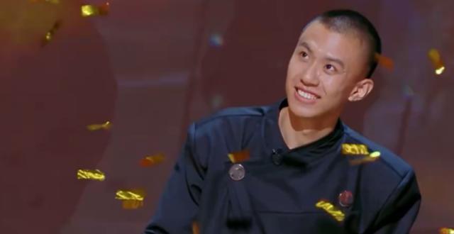 脱口秀演员付航官宣已婚！_腾讯新闻