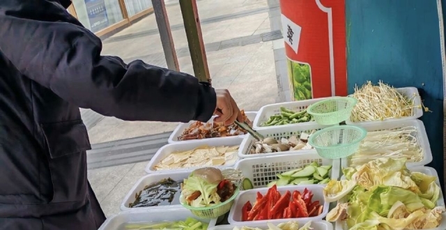 因差评轻生摊主曾留言解释道歉