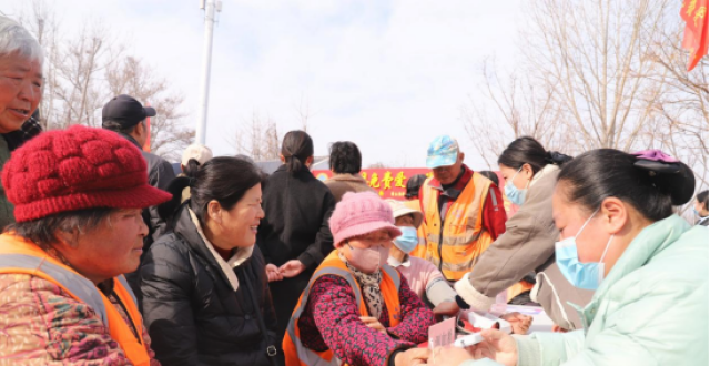 山东郓城：以爱为火，共煮一碗城市暖心粥_腾讯新闻