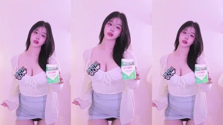 韩国女主播摩托摇舞蹈阿丽莎第60928期1080P高清在线观看