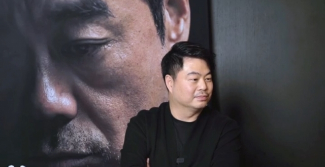 专访导演翁子光：生活本无答案，《爸爸》以悲悯对抗人生无常_腾讯新闻