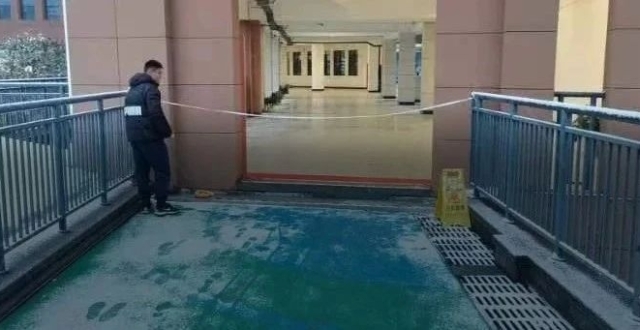 跌破-5℃，结冰预警！杭州有学校紧急通知：暂停晚自习！今夜明早出行千万要慢一点……_腾讯新闻