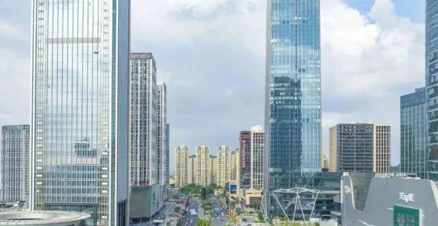 大家房价都在跌，为啥番禺就能成为“显眼包”？_腾讯新闻