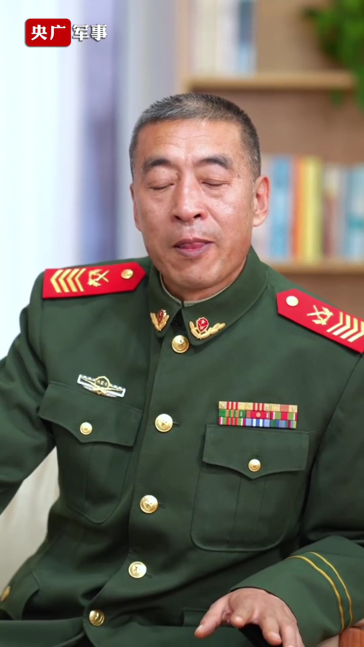 向“兵王”致敬！从军30年，一级警士长光荣退休_腾讯新闻