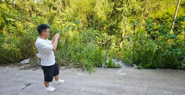 彭水山体崩塌的 00 后网格员龚宝冬遗骸被找到，因组织群众转移未及时撤离遇难，他的行为让你有哪些感触？