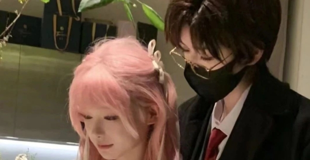 cos委托：跨越次元的真实链接，承载心意的双向奔赴_腾讯新闻