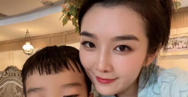 王栎鑫前妻自曝生大病，站起来就头晕脸色煞白，曾停工一个月养病_腾讯新闻