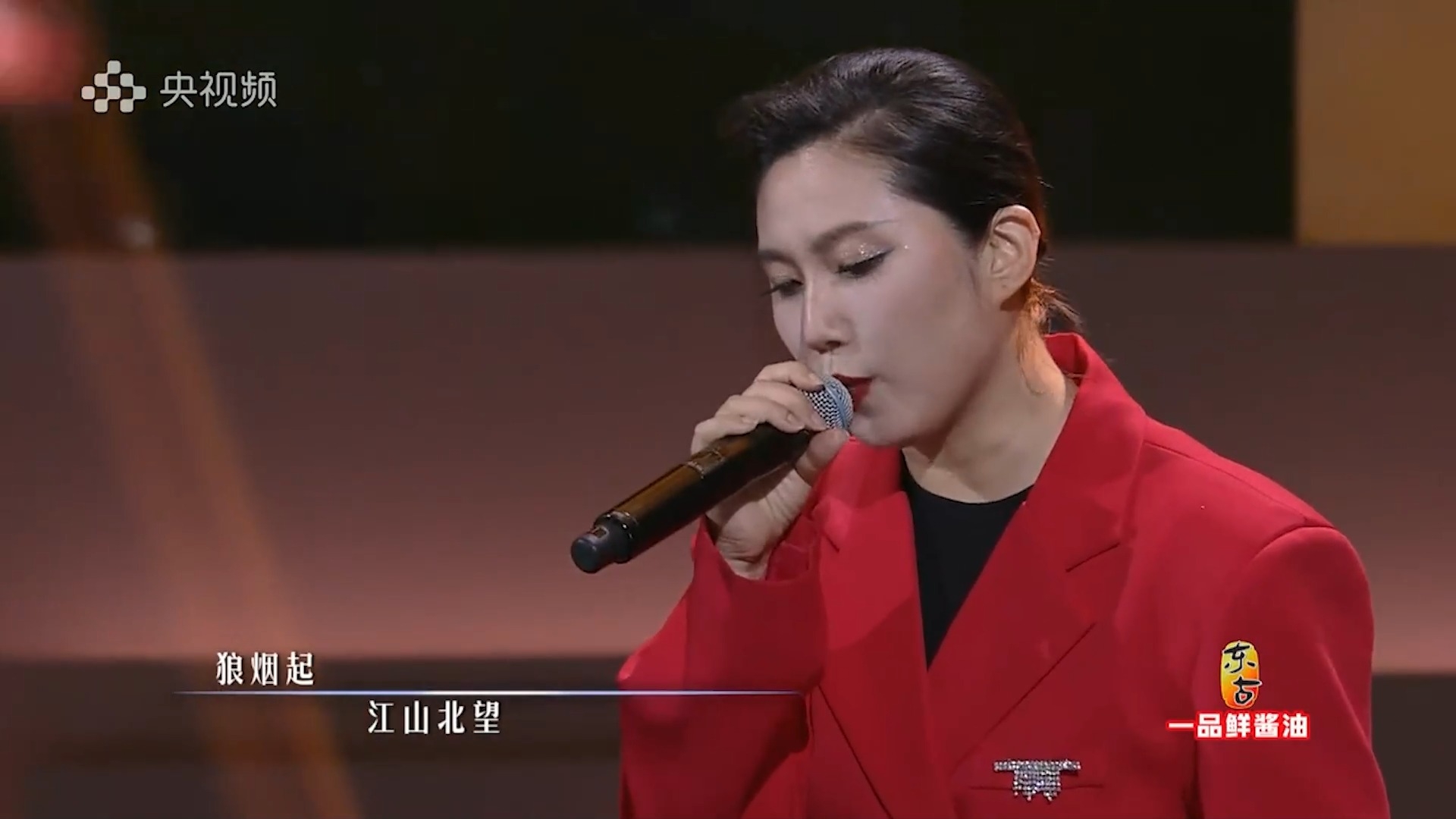 刘振宇演唱《精忠报国》，嗓里藏锐气，满是家国豪情味_腾讯新闻