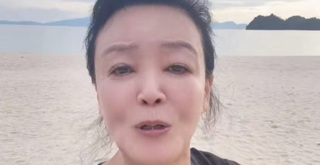 张兰迎来67岁生日，在兰卡威度假，高情商回怼黑粉_腾讯新闻