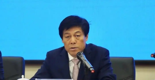 受贿3899万余元，宋振波受审，2020年起任淄博市委常委、副市长，去年主动投案_腾讯新闻