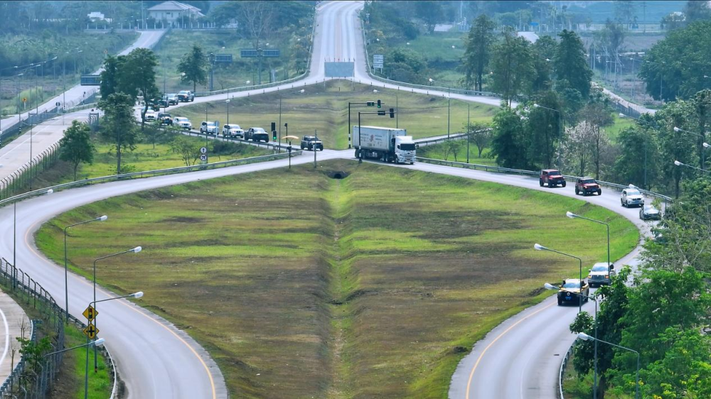 百车自驾共庆2024宋干节 穿越国界开启中泰自驾游新