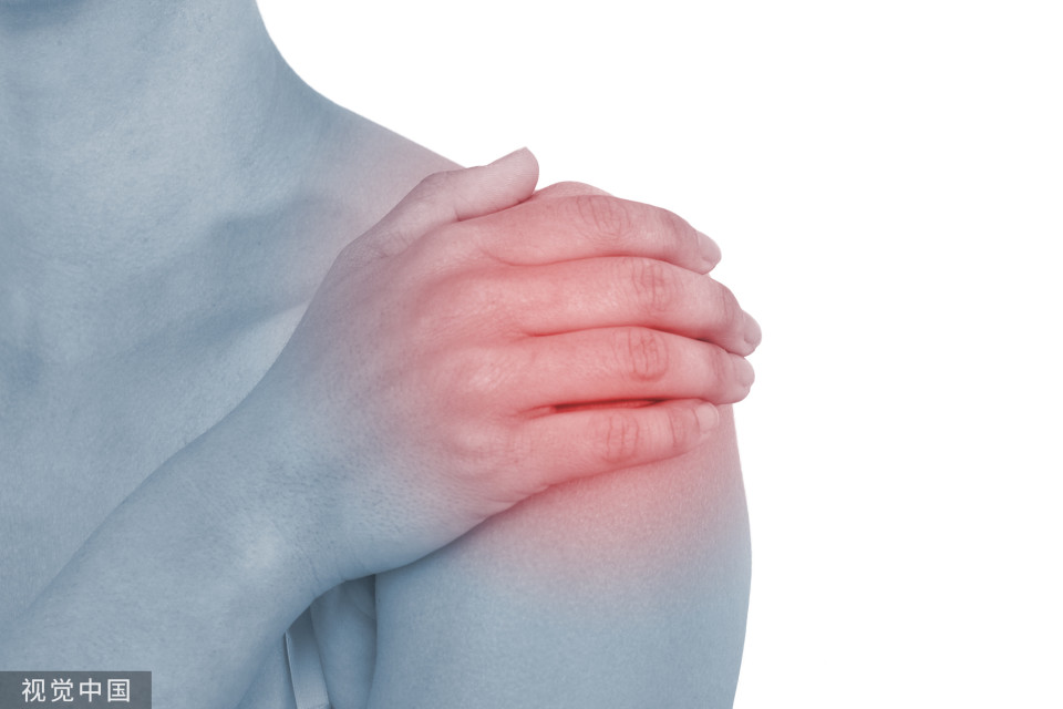 肩痛不一定是肩周炎,还可能是"肱二头肌"出了问题,如何判断?